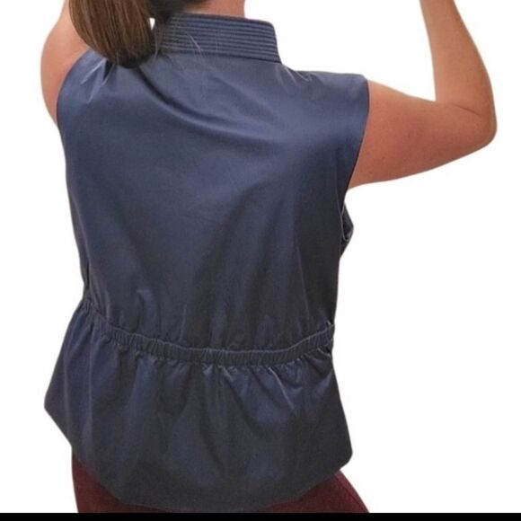 St. John Sport Sateen Nylon Full Zip sleeveless vest relaxed 12 Navy Blue Large - Picture 9 of 15